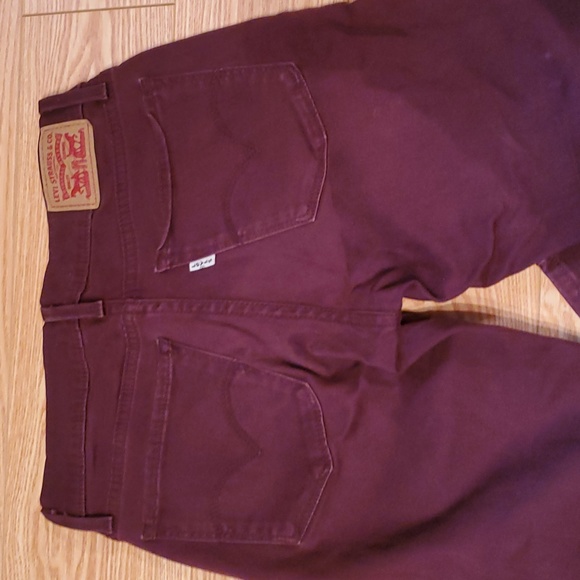 Levi's burgundy skinny jeans, size 25 - Picture 3 of 3